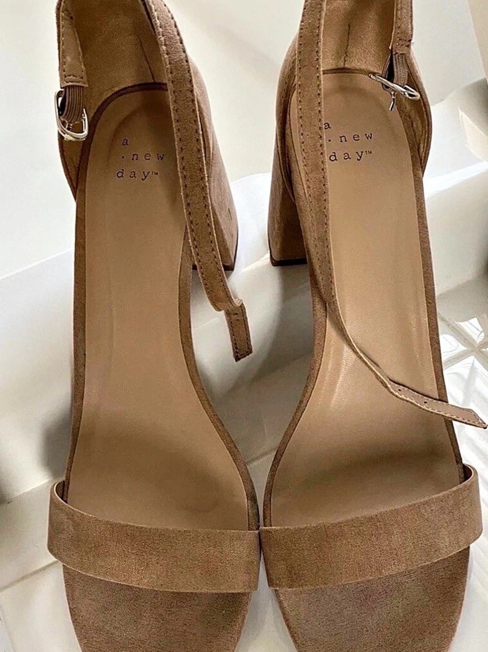 new day Block Heel Ankle Strap Sandals in Brown Like New